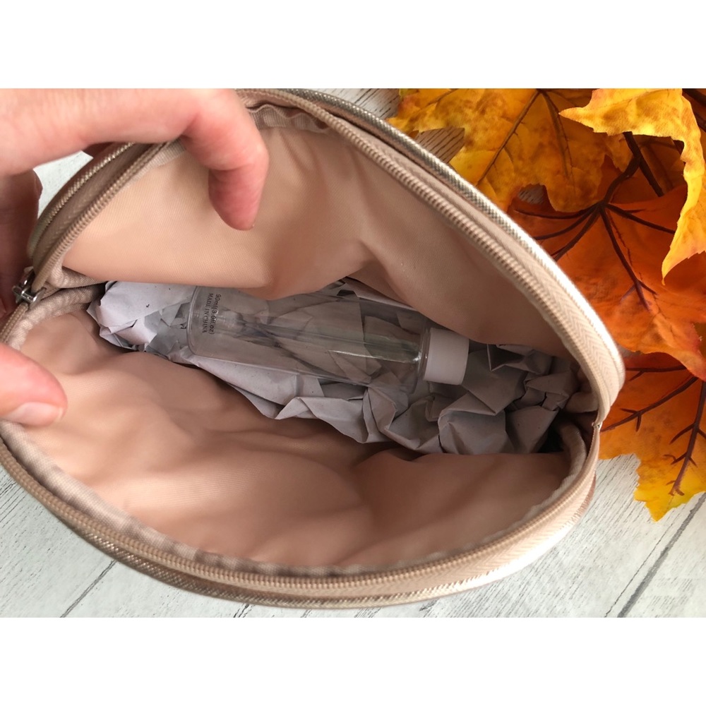 Makeup Bag - Picture 5 of 6